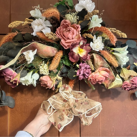 SALE!! Peony Door wreath or table arrangement.   3 - Picture 8 of 8